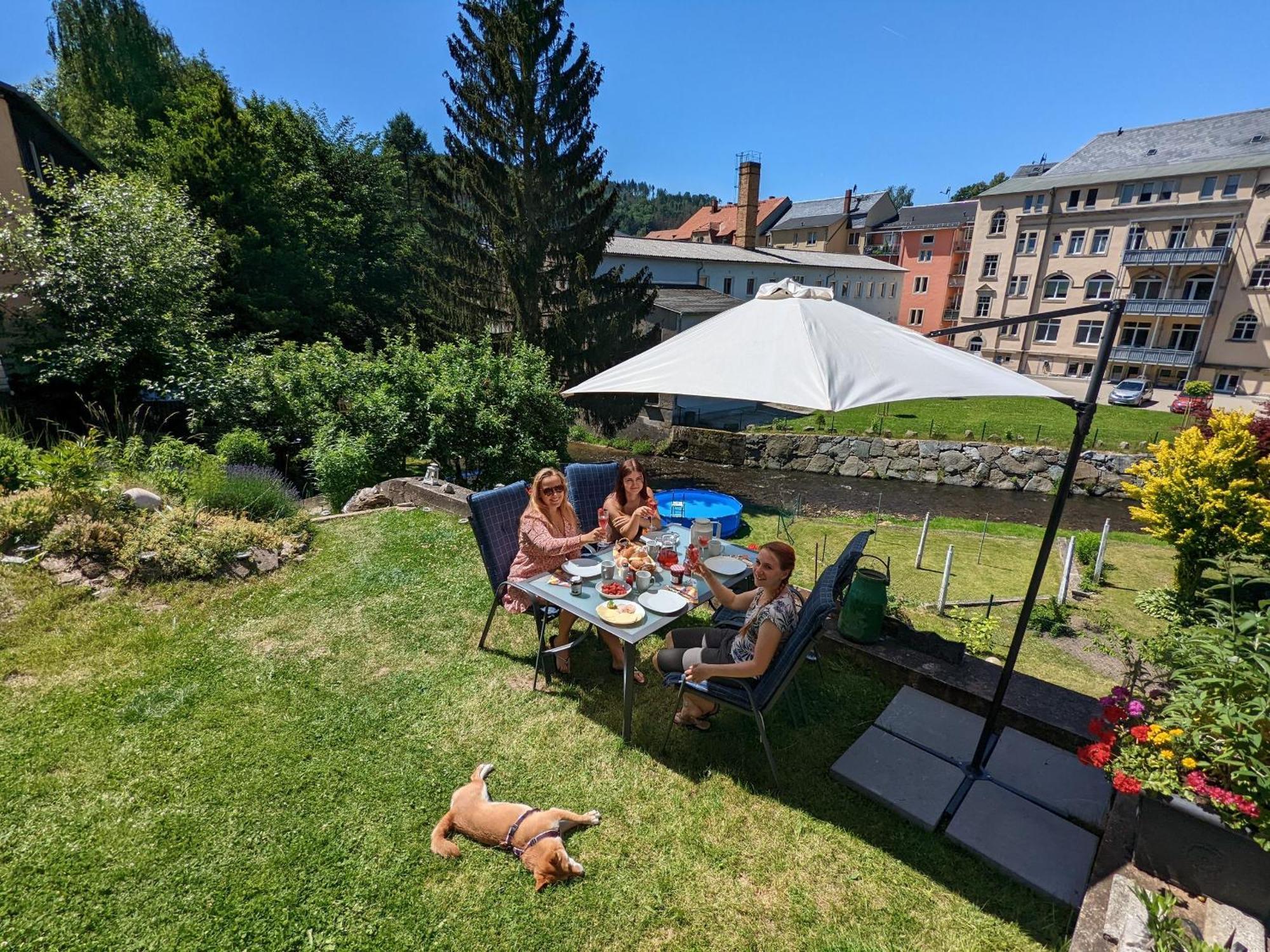 F4 - Urlaubsmagie - Grosse Wohnung Fuer Bis Zu 10 Personen Sebnitz Exteriér fotografie